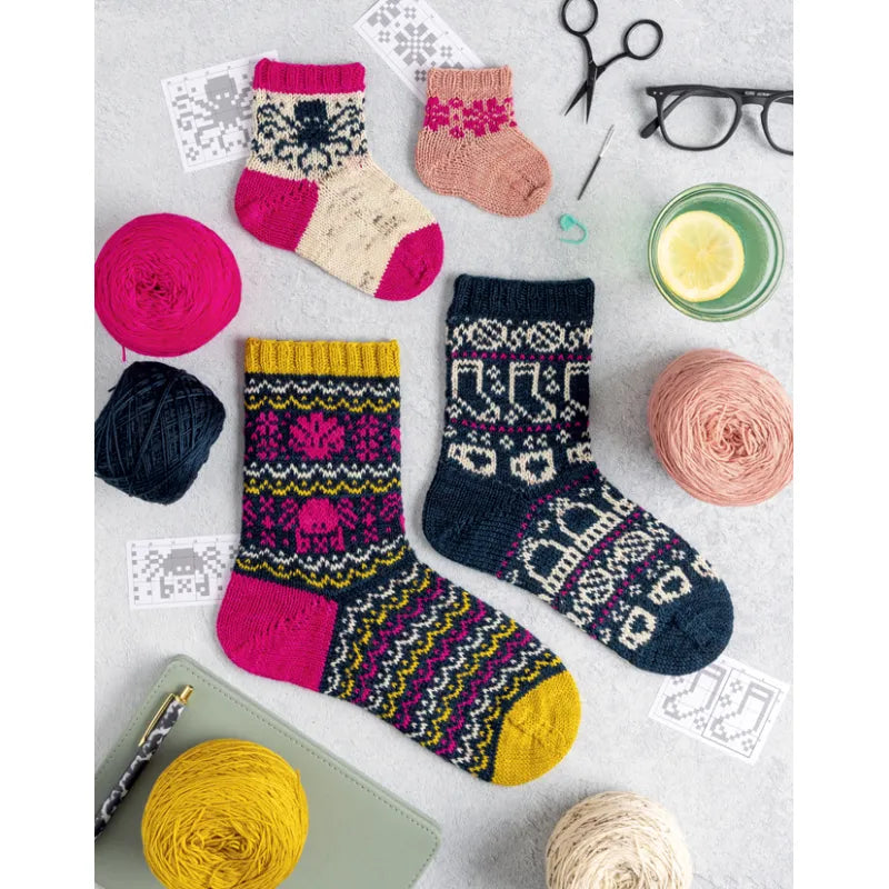 Le Répertoire des Motifs Doodles – Guide créatif de jacquard au tricot