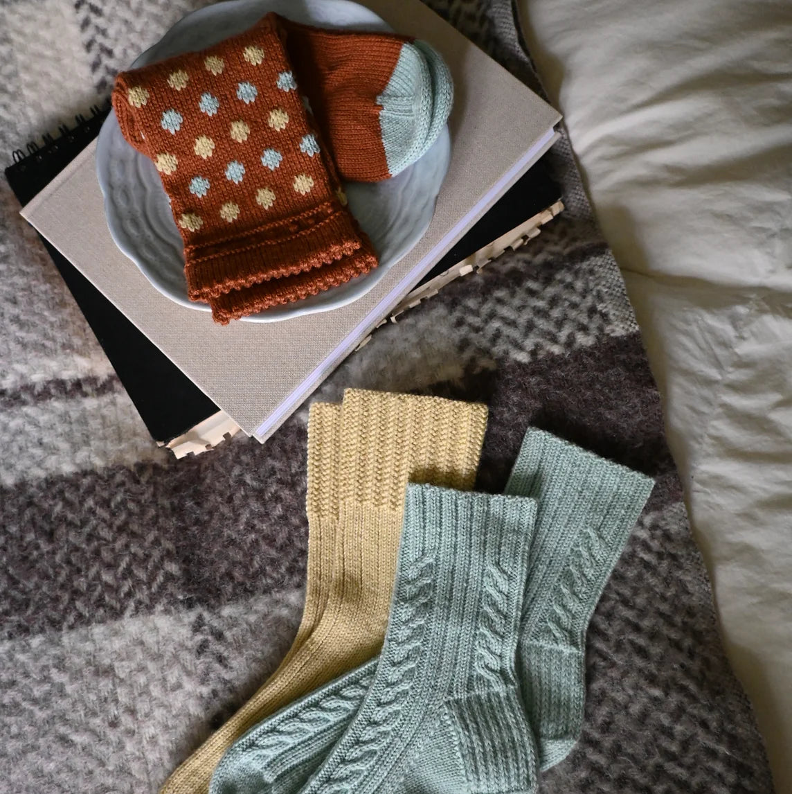 Gourmandises de Marie-Christine Lévesque - – Livre de 12 Patrons de Chaussettes au Tricot