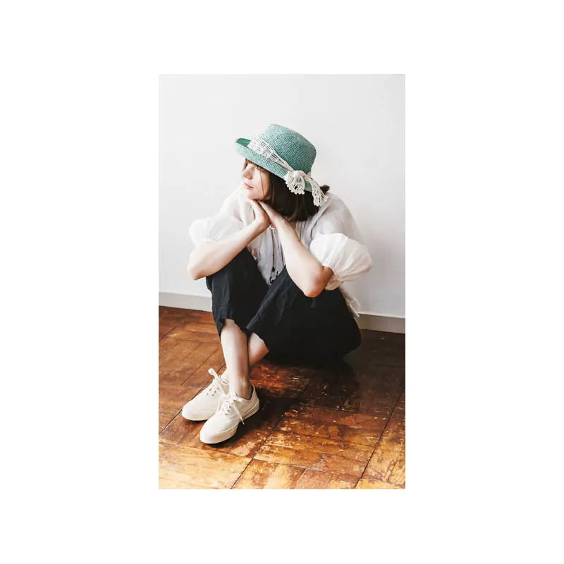 Chapeaux & accessoires en raphia crocheté : 30 modèles tendance de sacs et chapeaux d’été.