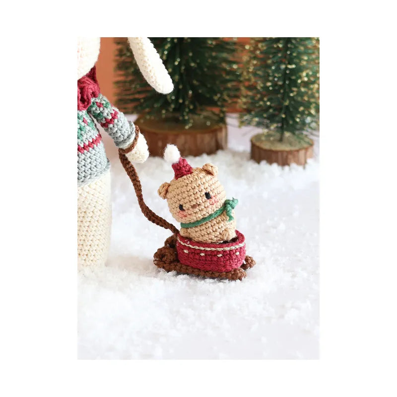 Poupées et Amigurumis de Noël Nordique – Livre de crochet pour créations festives