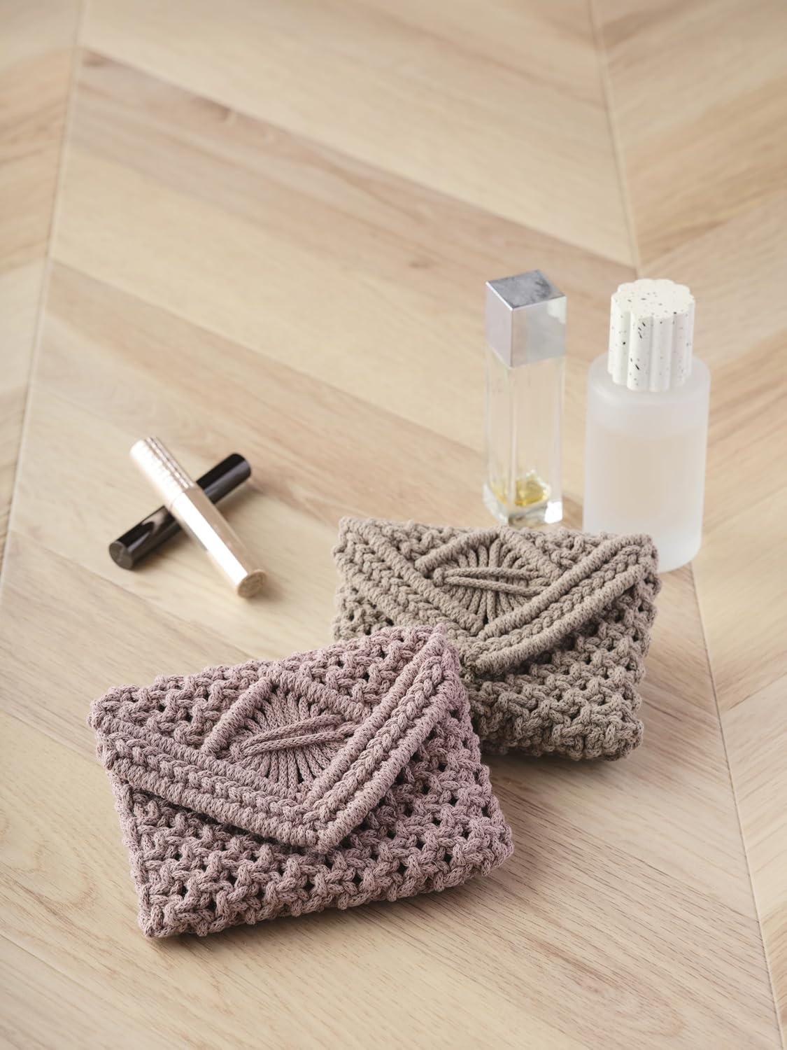 20 sacs &amp; accessoires en macramé