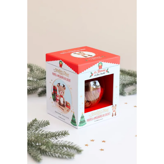 Boule de Noël amigurumi – Renne au crochet : kit complet pour une déco magique